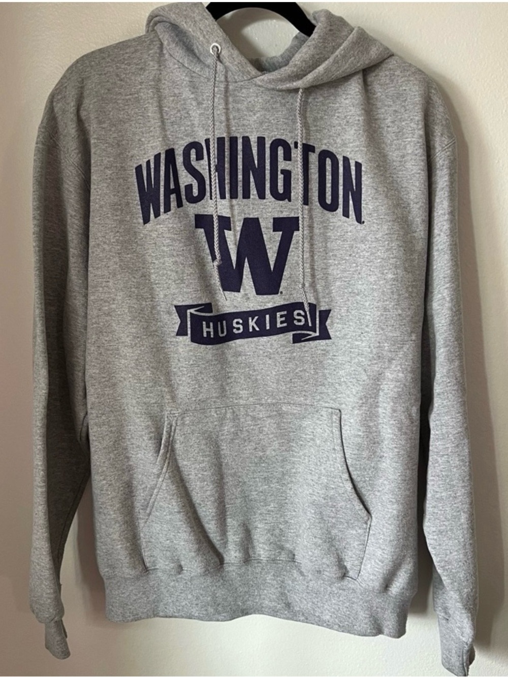 Washington Huskies Pullover Hoodie